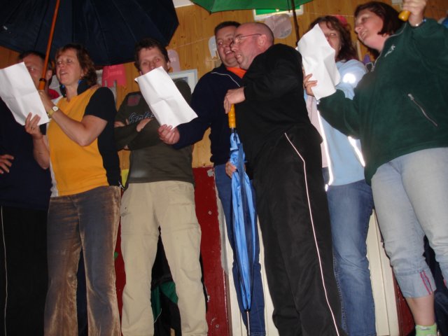 2006HWK 122.jpg